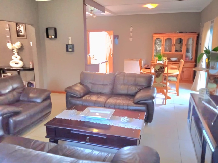 4 Bedroom Property for Sale in Gardeniapark Free State